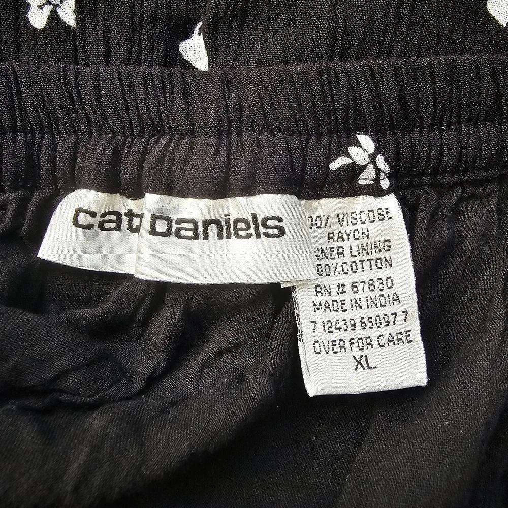 Cathy Daniels Vintage Crinkle Floral Print Maxi Skirt, Black and White, Size XL - Picture 7 of 11